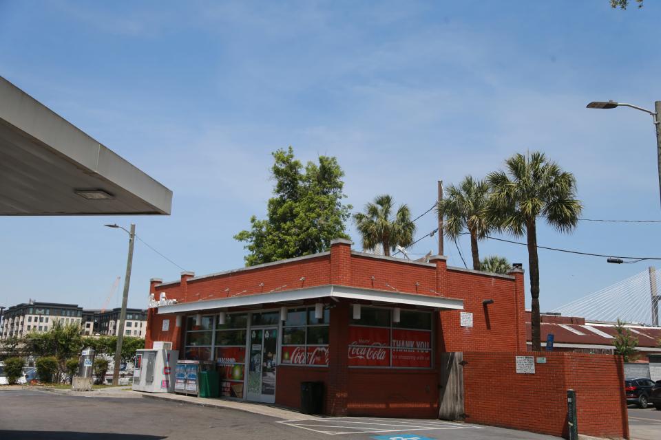 The Time Saver convenience store on MLK JR Boulevard and West Bay Street is in a busy area near multiple hotels, SCAD buildings, and luxury living spaces. 