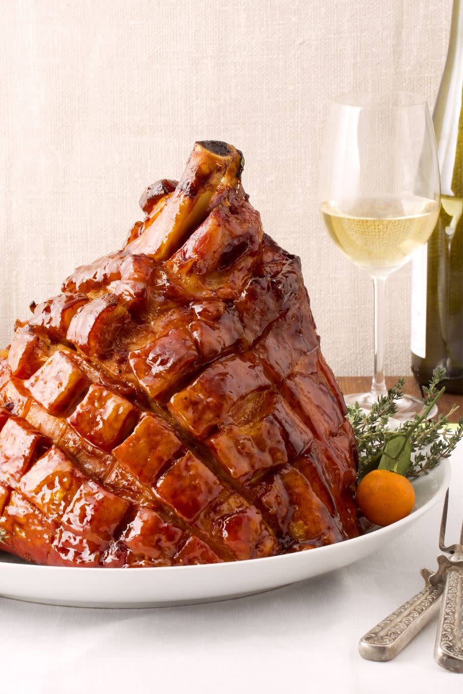 Sweet and Sticky Apricot Glazed Ham