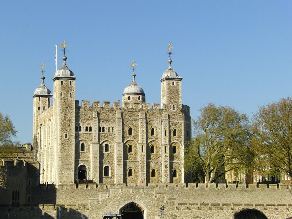 <p>El precio de la entrada y las largas colas, para algunos turistas, son motivo más que suficiente para no visitar la Torre de Londres. “Es preferible visitar Windsor”, subrayó una usuaria. (Foto: <a rel="nofollow noopener" href="https://pixabay.com/" target="_blank" data-ylk="slk:Pixabay;elm:context_link;itc:0;sec:content-canvas" class="link ">Pixabay</a>). </p>