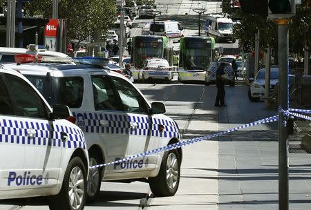 Police cordon off Bourke Street mall after a car hit pedestrians in central Melbourne, Australia, January 20, 2017. REUTERS/Edgar Su