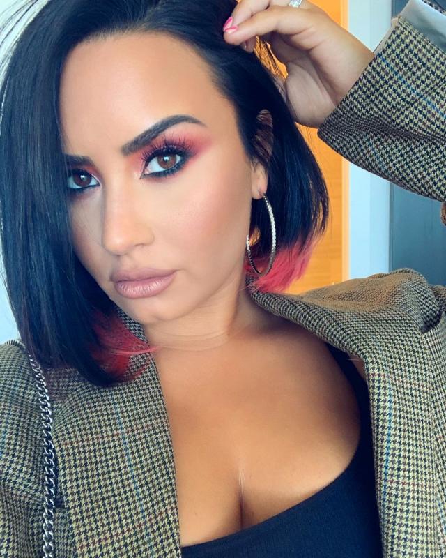 Demi Lovato Porn Captions - Demi Lovato Returns to Social Media After Nude Photo Leak