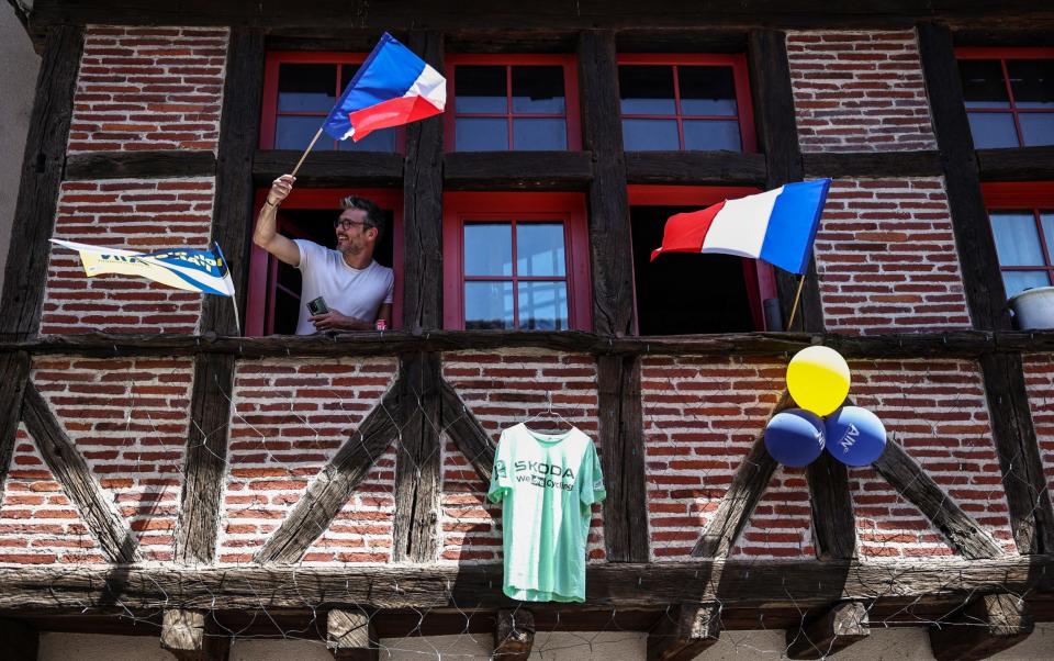 Tour de France stage 13 live: Latest updates as peloton heads to Grand Colombier