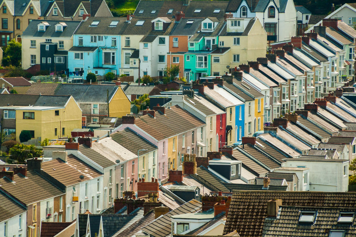 London rents reach record high of £2,661 per month