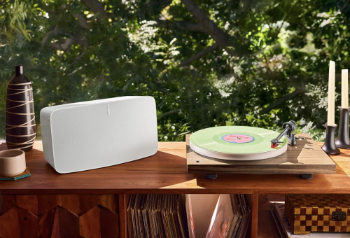 Sonos-Five-Pro-Ject-Turntable