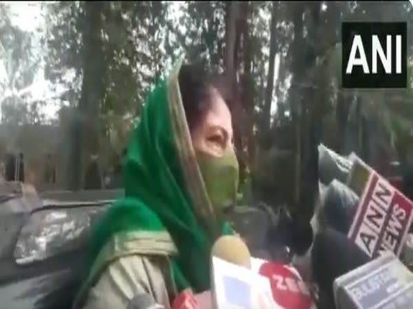 PDP chief Mehbooba Mufti speaking to media in Kulgam. (Photo/ANI)