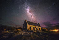 Tekapo, in the Canterbury district of the South Island, has a very fitting slogan – “where earth meets sky” – in honour of the stellar starscapes that are making the town famous. In 2012, a 430,000ha area around Tekapo was designated the Aoraki Mackenzie International Dark Sky Reserve and visitors are amazed when they behold the star-studded skies. Visit Mt John Observatory and be transported by the unforgettable night sky tour, or if you strike it right you may witness the Southern Lights (Aurora Australis) without light pollution. Be sure to dress warmly as it can get very nippy, especially in winter.