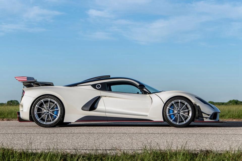 Hennessey-Venom_F5_Revolution_Coupe-2023-2.jpg