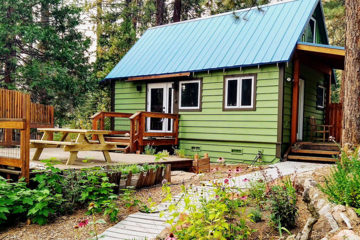 Contemporary Craftsman Cabin