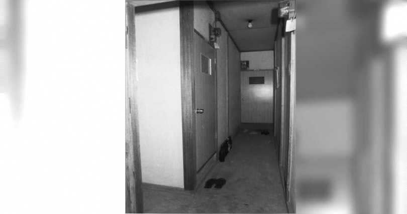 1975年桐島聰居住的公寓。（圖／達志／美聯社，下同）