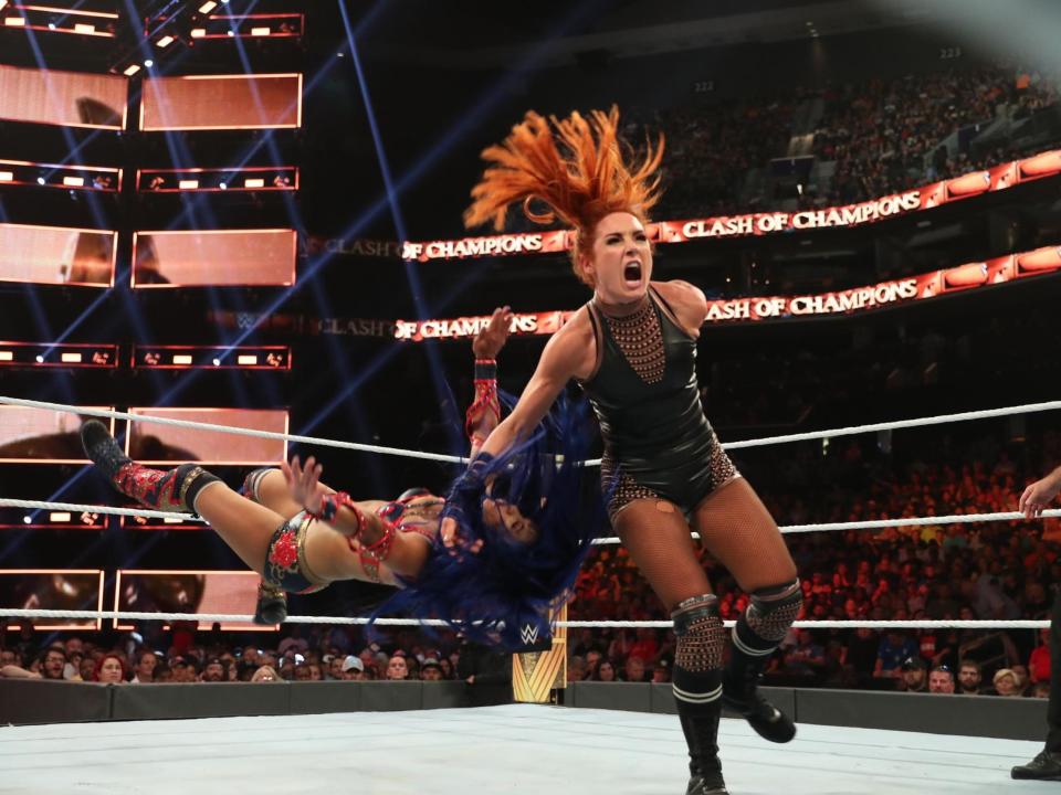 Becky Lynch takes down Sasha Banks: WWE