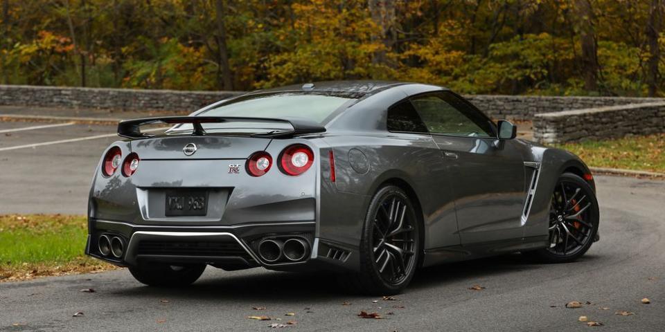 Nissan GT-R