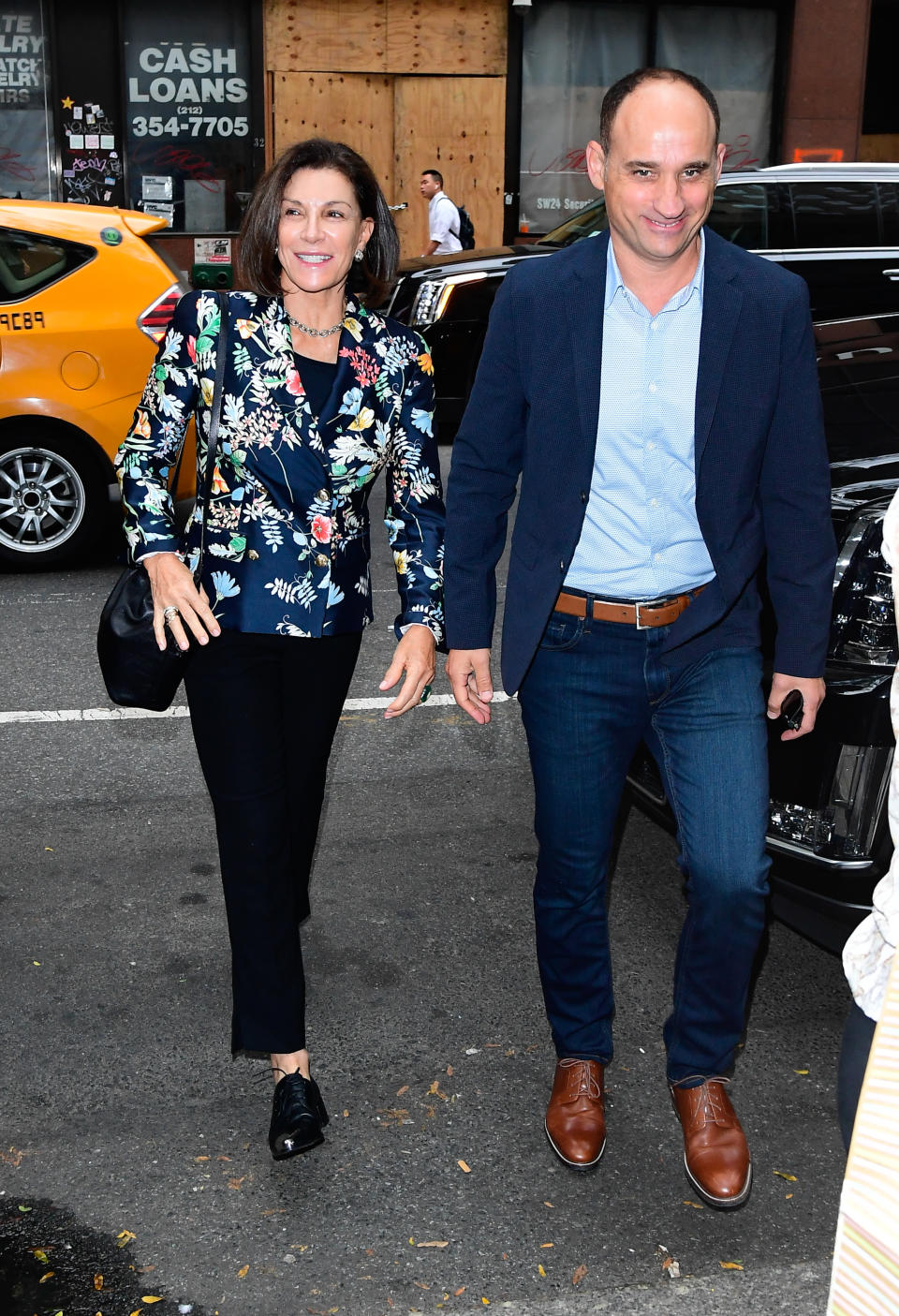 Hilary Farr walks next to David Visentin on NYC street