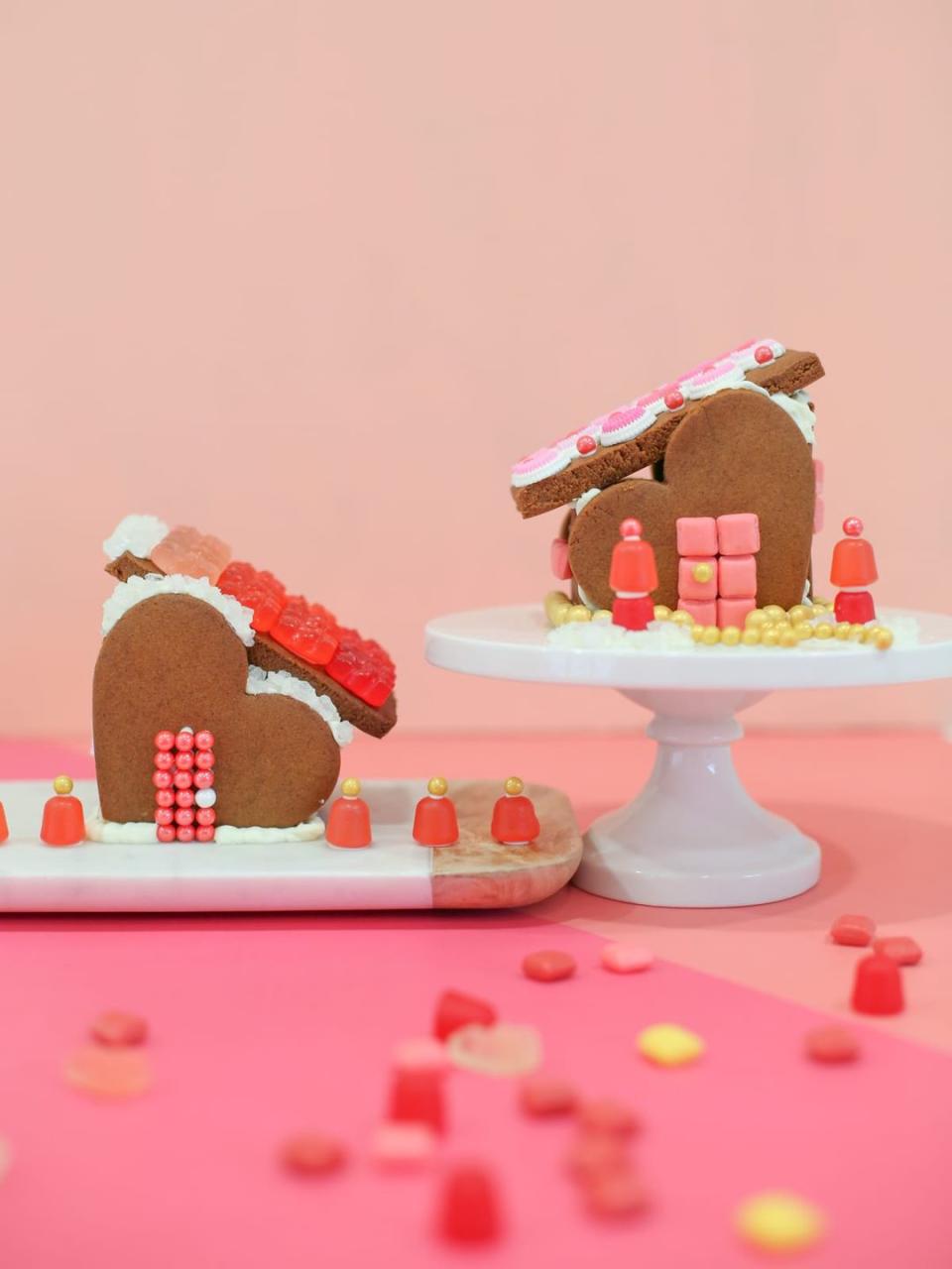 Gingerbread Heart Houses