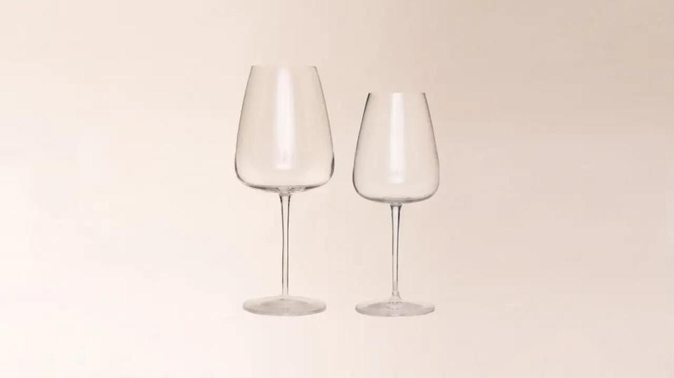 13) Wine Glass Set (8 stems)