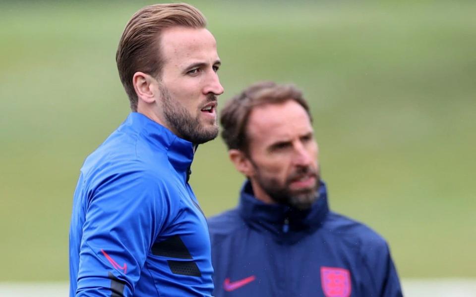 Kane and Southgate on the training ground - REUTERS