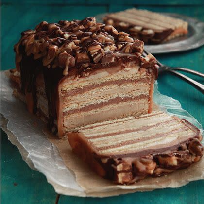 Snickers No-Bake Cake