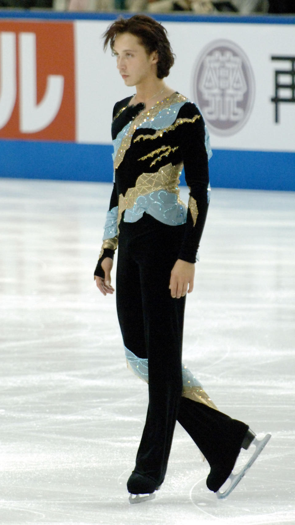 Competing&nbsp;at the Japan International Challenge figure skating cup competition in January 2005.