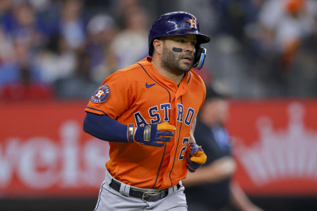 Jose Altuve scratched from Astros lineup due to left oblique