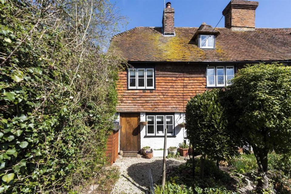 £300,000: a Grade II-listed cottage in Maidstone for sale through Jack Charles, 01732 677 026 (Rightmove)