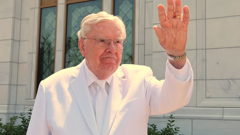 President M. Russell Ballard, acting president of the Quorum of the Twelve Apostles, of The Church of Jesus Christ of Latter-day Saints waves between sessions of the Columbus Ohio Temple rededication on June 4, 2023. Funeral details have been announced for President Ballard, who died Nov. 12.