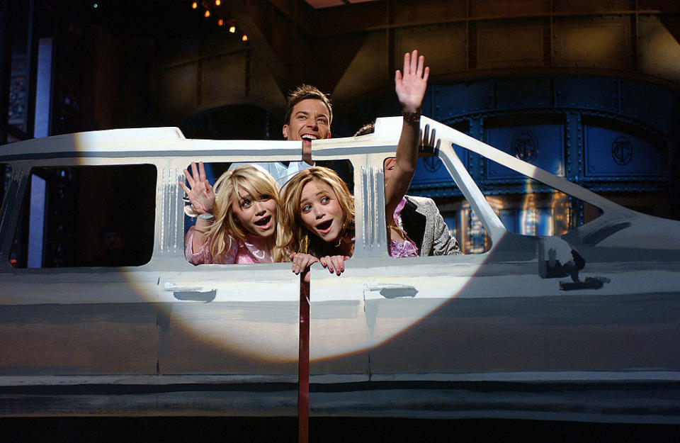 Mary Kate and Ashley in a fake limo during their SNL sketch