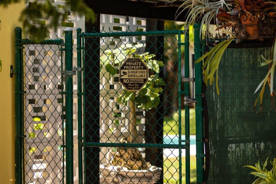 The chain-link fence surrounding the pool in Fort Lauderdale where Ryan Amichette, 8, drowned on Monday, June 3, 2024. The photo was taken on Thursday, June 6, 2024.