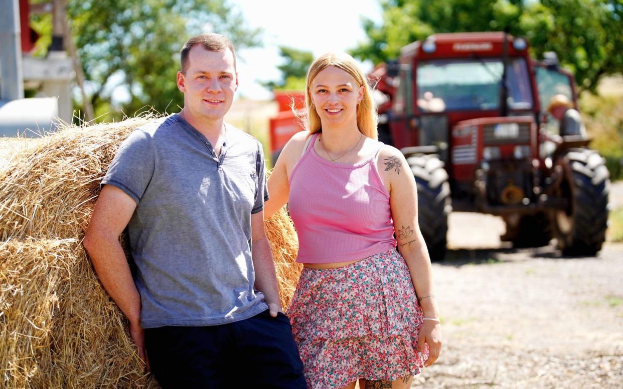 Anna und Jungbauer Max haben sich bei "Bauer sucht Frau" gefunden. (Bild: RTL / Stefan Gregorowius)