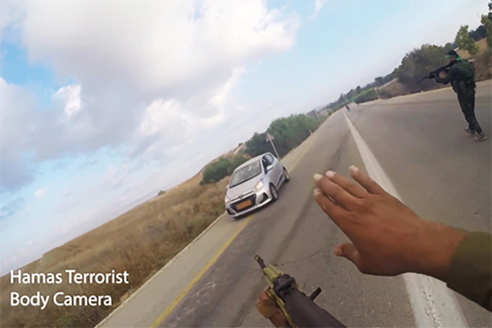 hamas terrorist attack civilians car auto (IDF)