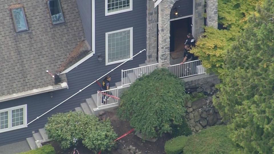 A man with a gunshot wound was found inside a Sammamish home listed on Airbnb and Vrbo.