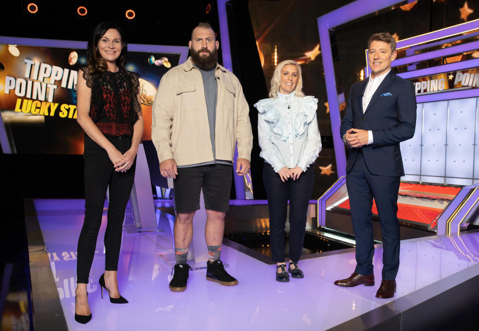 (L-R) Lucy Pargeter, Joe Marler, Sara Pascoe and Ben Shephard on Tipping Point: Lucky Stars (ITV)