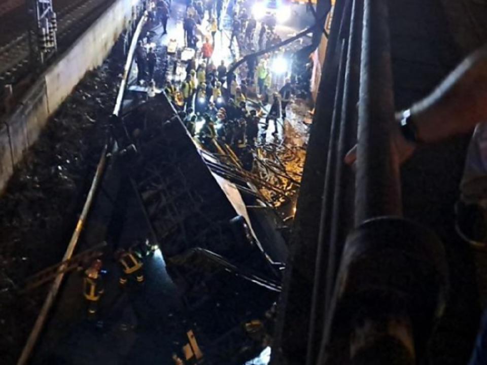 義大利威尼斯發生巴士墜橋的重大悲劇，至少21人死亡。