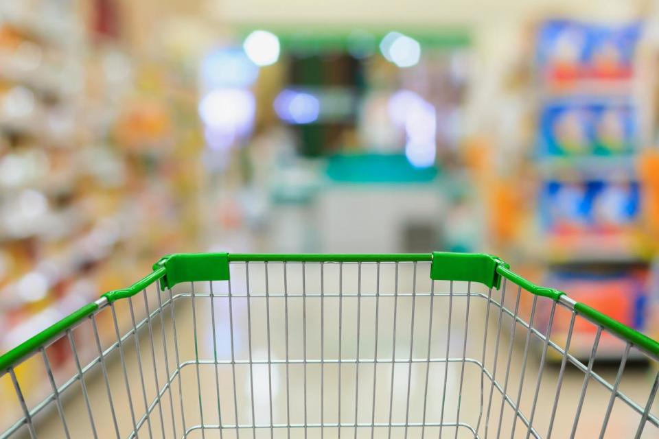 Big shopping carts are there to make you buy more