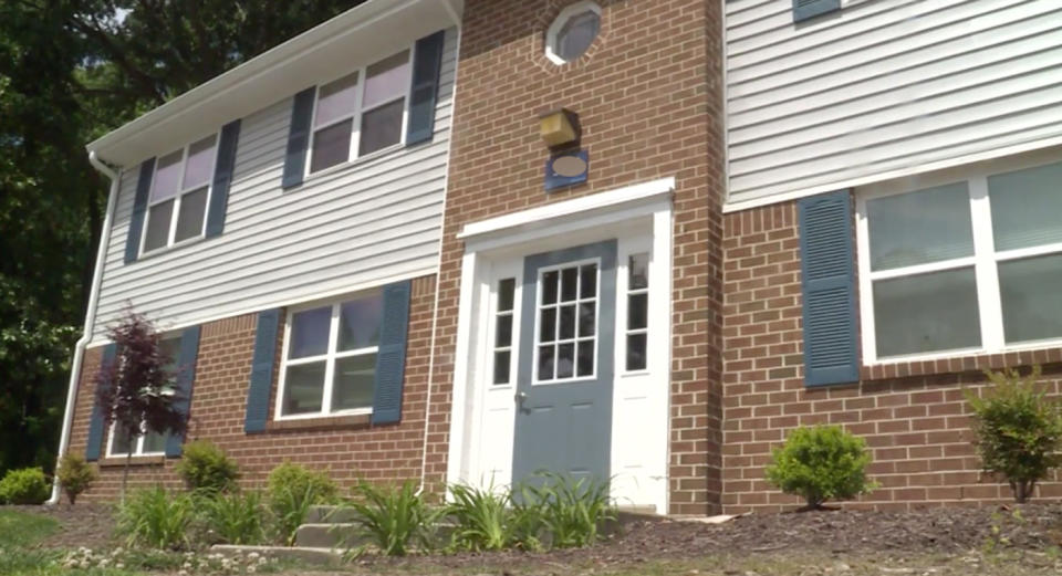 The outside of the Newport News apartment building where Sarah Whitney Ganoe allegedly stabbed her baby boy to death.