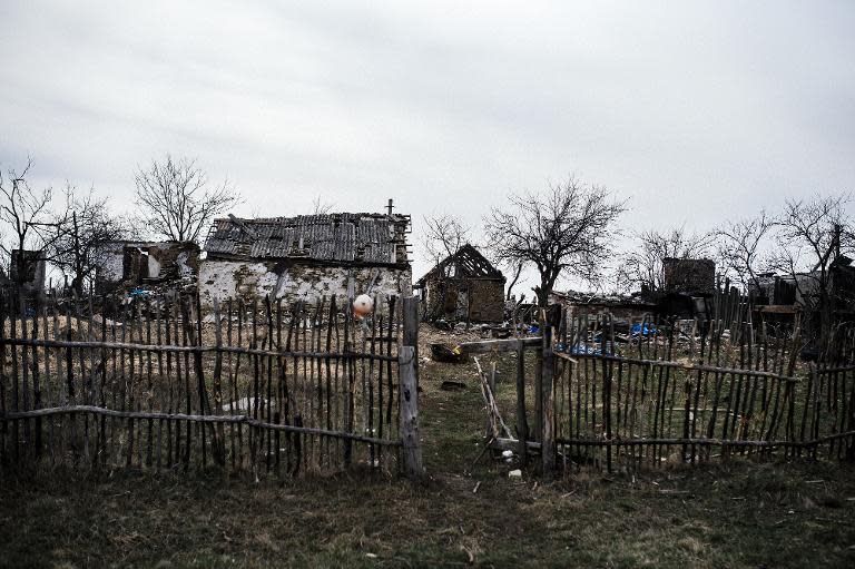 Destroyed houses in the village of Logvinove, near the eastern Ukrainian town of Debaltseve, March 26, 2015