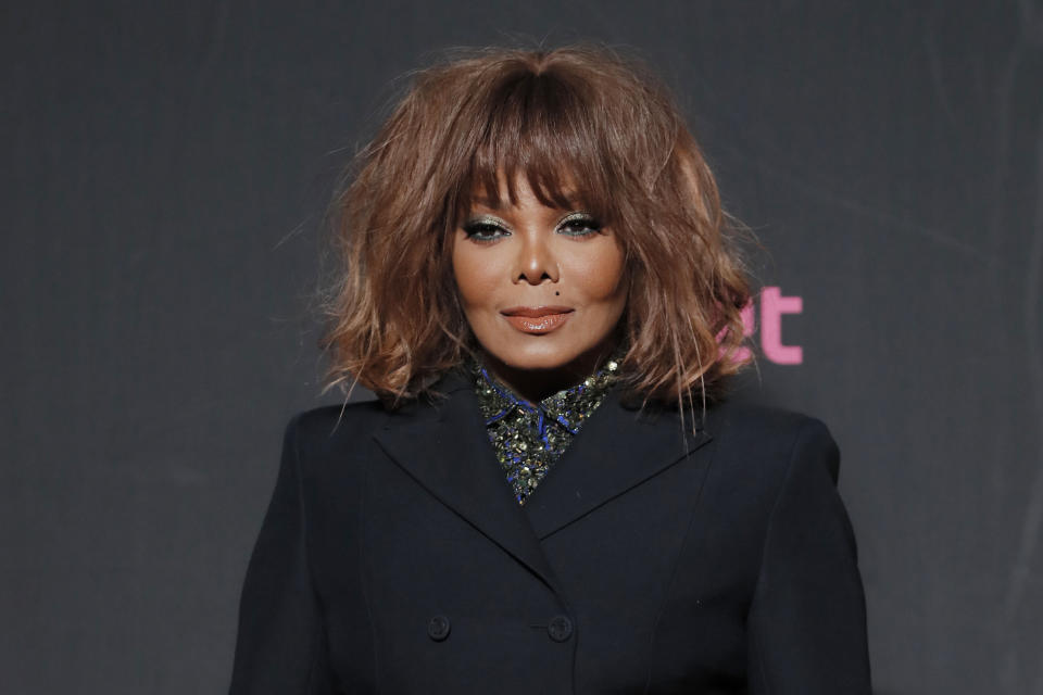 <p>Auch Sängerin Janet Jackson wurde erst später Mutter. Sie begrüßte ihr erstes Kind, Sohn Eissa al Mana, im Alter von 50 Jahren. Es habe sich um eine stressfreie und gesunde Entbindung gehandelt. (Bild: AP Photo) </p>