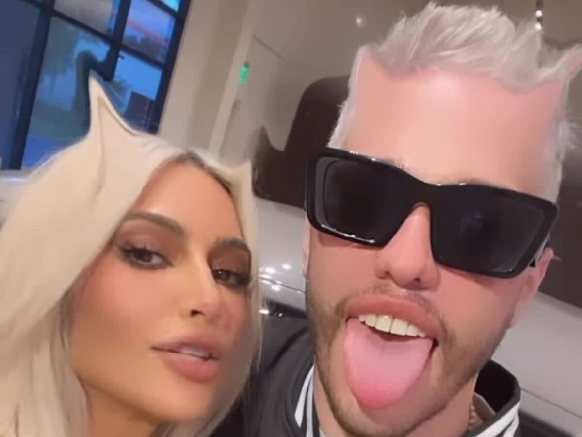 Kim Kardashian and Pete Davidson pose on Instagram together (Kim Kardashian/Instagram)