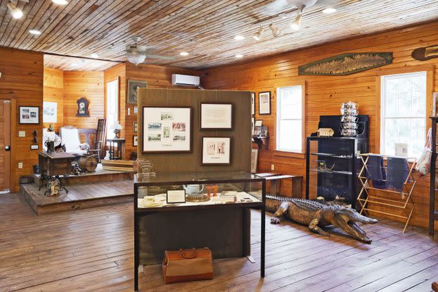 <p>PETER FRANK EDWARDS</p> The Daufuskie Island History Museum