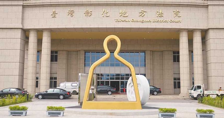 彰化一名66歲的安親班老師，在妻子開設的幼兒園附設文教機構批改作業，卻對年僅10歲的女童伸出狼爪。（圖／中國時報謝瓊雲）