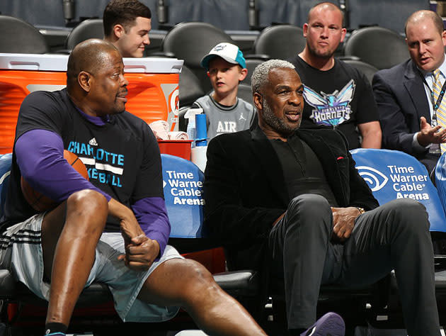 Patrick Ewing and Charles Oakley talk about that thing they did to Duane Ferrell once. (Getty Images)