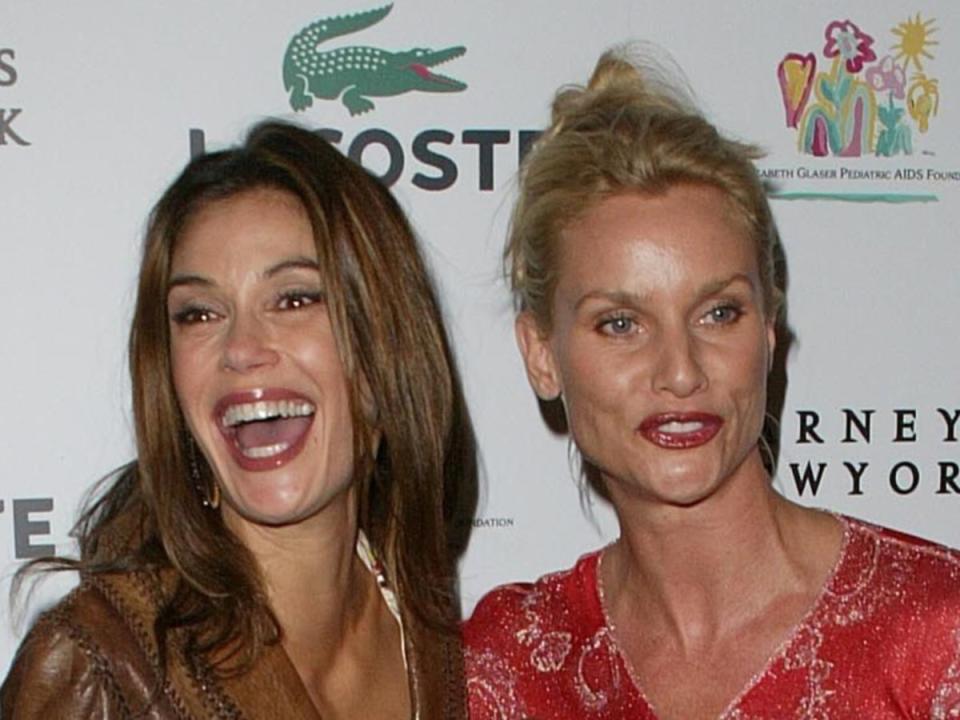 Nicolette Sheridan y Teri Hatcher en 2005 (Jim Smeal/BEI/Shutterstock)