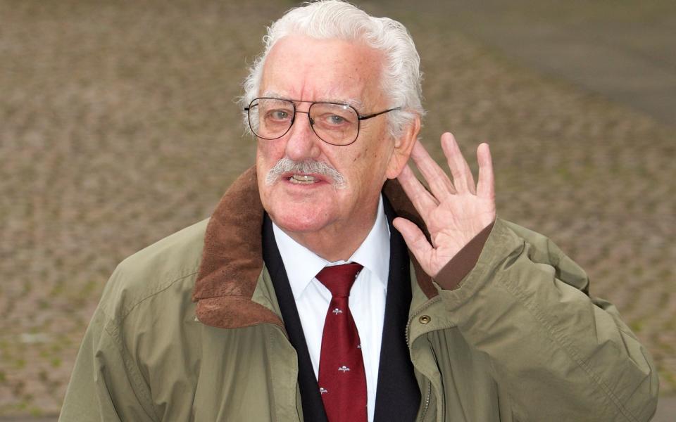 Bekannt wurde Bernard Cribbins durch die Filmversion der Serie "Doctor Who", "Casino Royale" und "Jeden Morgen hält derselbe Zug". (Bild: 2008 Getty Images/Oli Scarff)