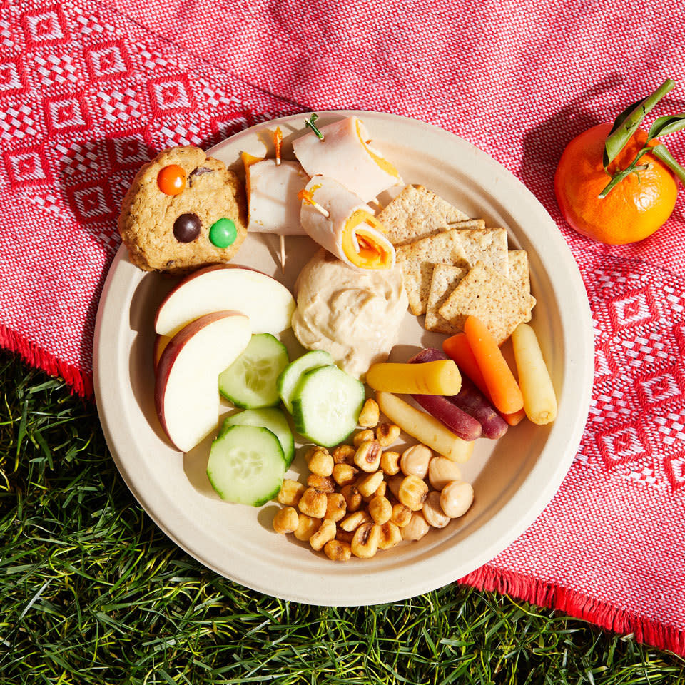 Turkey, Cheese & Veggie Plate