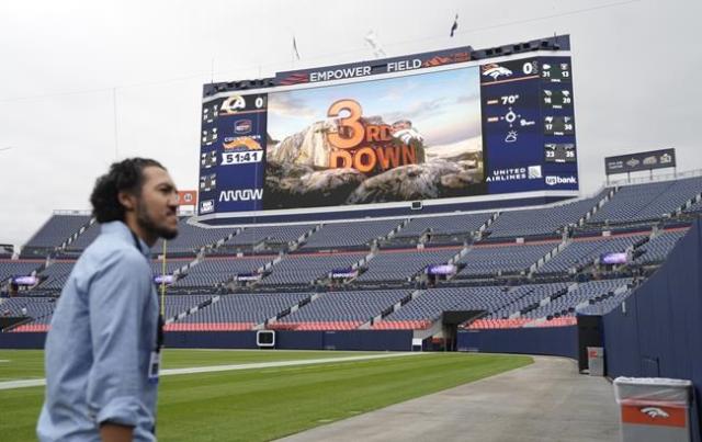 Broncos vs Cowboys  Empower Field at Mile High