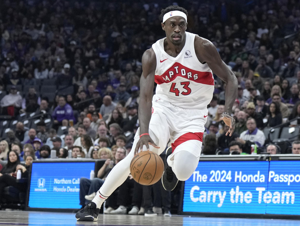 SACRAMENTO, CALIFORNIA - JANUARY 05: Pascal Siakam #43 of the Toronto Raptors dribbling the ball looks to drive to the basket against the Sacramento Kings during the first half of an NBA basketball game at Golden 1 Center on January 05, 2024 in Sacramento, California. NOTE TO USER: User expressly acknowledges and agrees that, by downloading and or using this photograph, User is consenting to the terms and conditions of the Getty Images License Agreement. (Photo by Thearon W. Henderson/Getty Images)