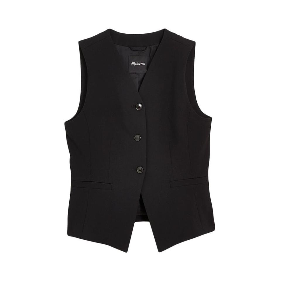 <p><a href="https://go.redirectingat.com?id=74968X1596630&url=https%3A%2F%2Fwww.madewell.com%2Fcutaway-long-vest-NO882.html&sref=https%3A%2F%2F" rel="nofollow noopener" target="_blank" data-ylk="slk:Shop Now;elm:context_link;itc:0;sec:content-canvas" class="link ">Shop Now</a></p><p>Cutaway Long Vest</p><p>madewell.com</p><p>$128.00</p>