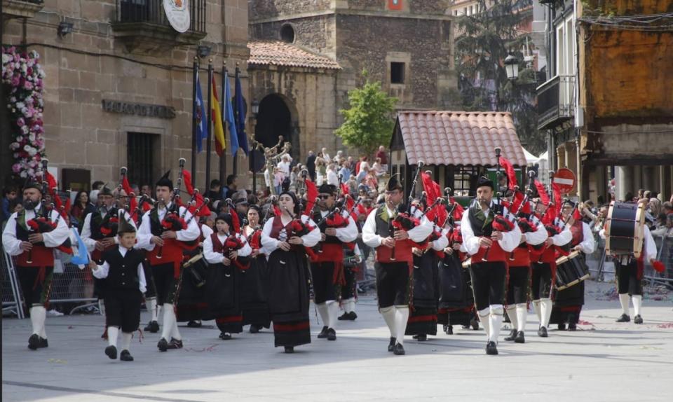 Corvera d Asturies Pipe Band - St. Augustine St. Patrick Parade