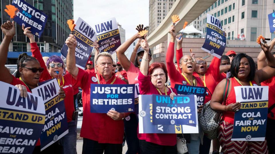 PHOTO: United Auto Workers members attend a solidarity rally as the UAW strikes the Big Three automakers, on Sept.15, 2023, in Detroit, Mich. (Bill Pugliano/Getty Images)