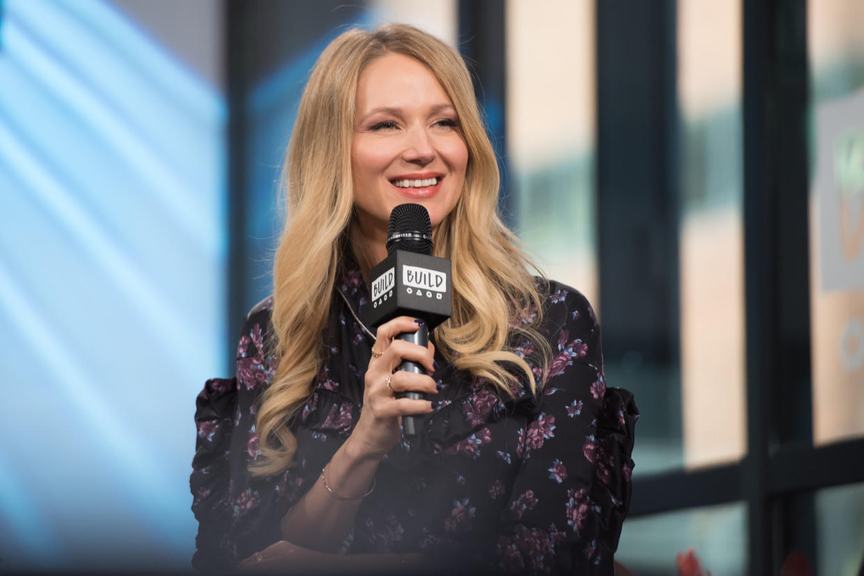 Grammy-nominated musician Jewel shared how she's prioritizing her mental health and how she's helping others &mdash; including kids &mdash; do the same. (Photo: Mike Pont via Getty Images)