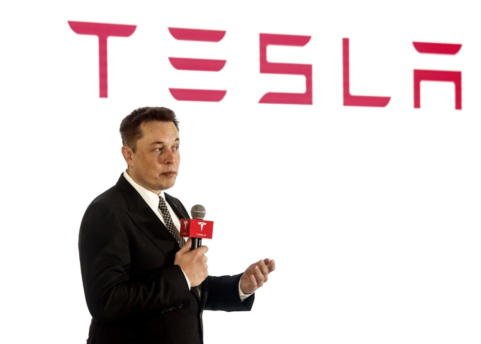 Elon Musk teilte den Mitarbeitern von Tesla im April mit, dass das Unternehmen mehr als 10 Prozent seiner Belegschaft abbauen wolle. - Copyright: VCG/Getty