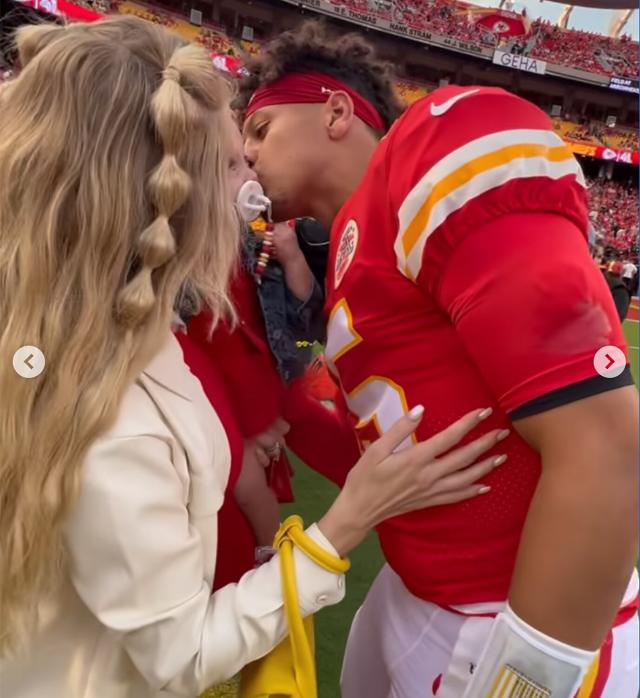 Patrick Mahomes' Wife Brittany Goes Chiefs-Red in 'Baby Bump' Dress –  Footwear News